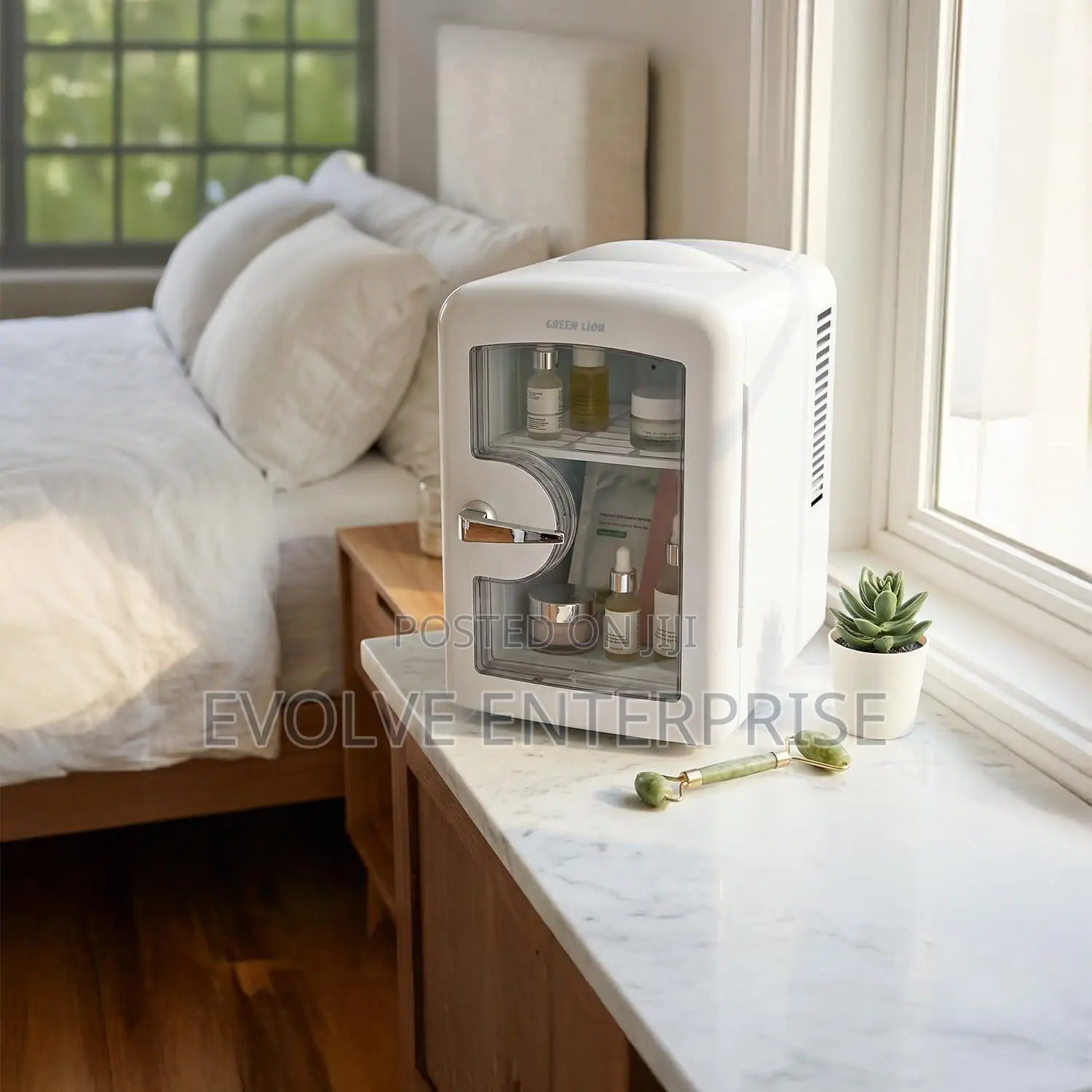Green Lion GMF-65 Mini Fridge, 4L for Skincare and Cosmetics