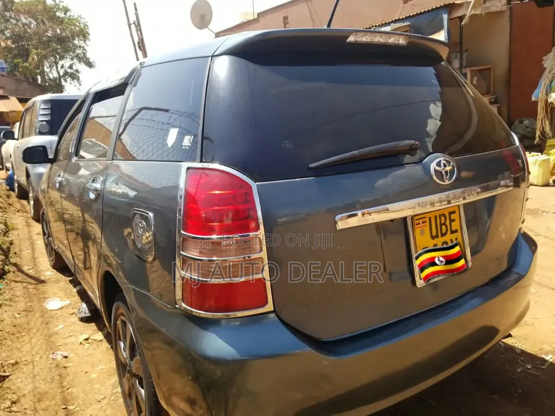 Toyota Wish 2006 Gray