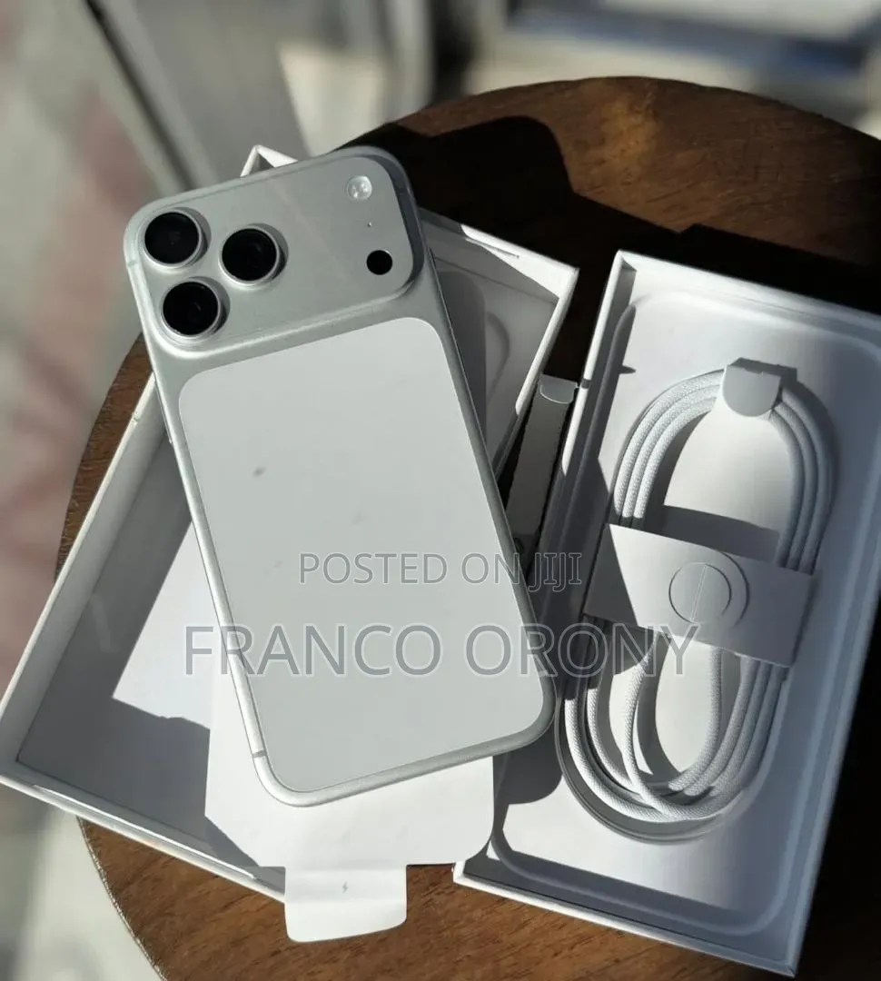 New Apple iPhone 17 Pro Max 256 GB White