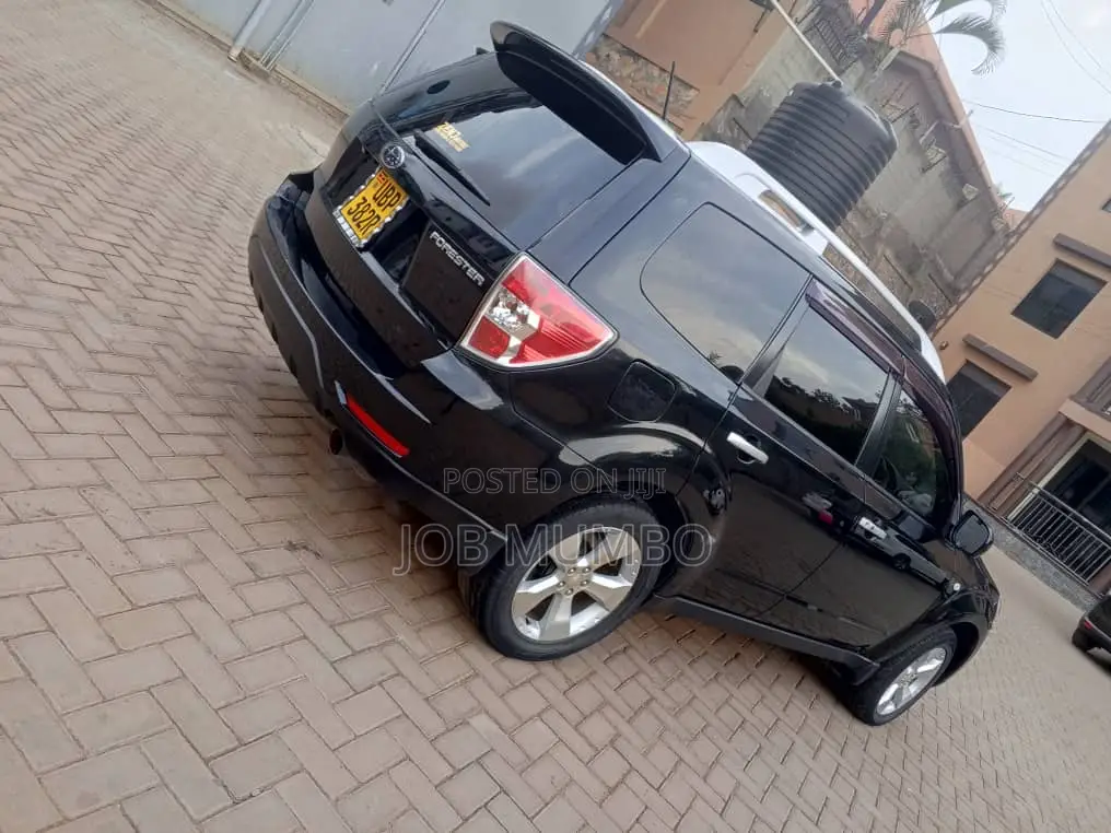 Subaru Forester 2010 Black
