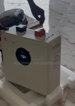 5kwh 24v (200ah) Lithium Ion Phosphate Battery for a Backup System