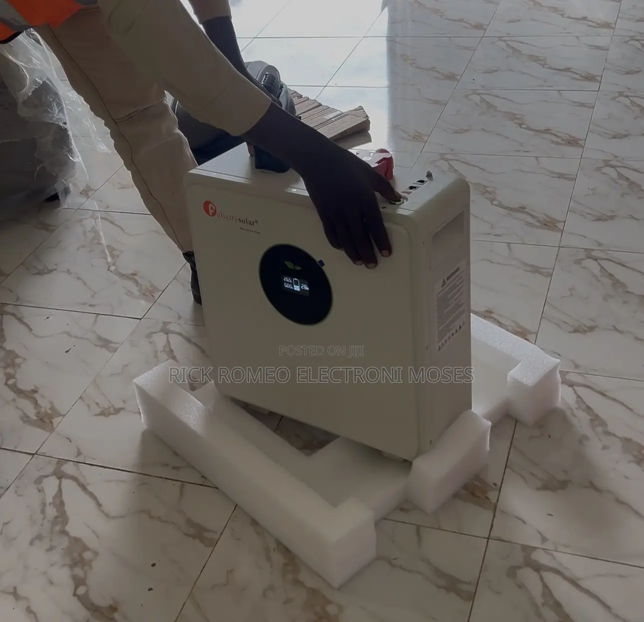 5kwh 24v (200ah) Lithium Ion Phosphate Battery for a Backup System