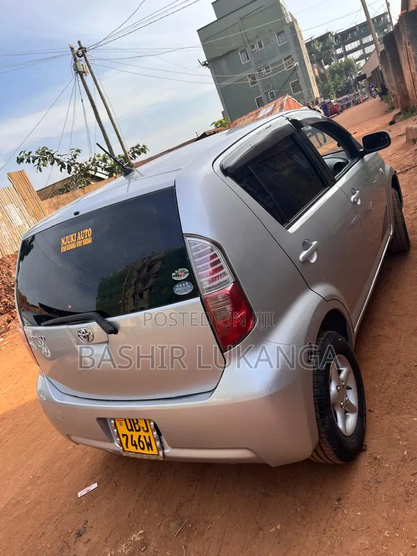 Toyota Passo 2008 Silver