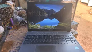 Laptop HP 250 G8 8GB Intel Core 2 Quad SSHD (Hybrid) 1T