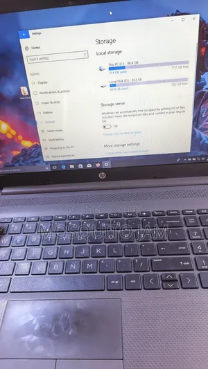 Laptop HP 250 G8 8GB Intel Core 2 Quad SSHD (Hybrid) 1T