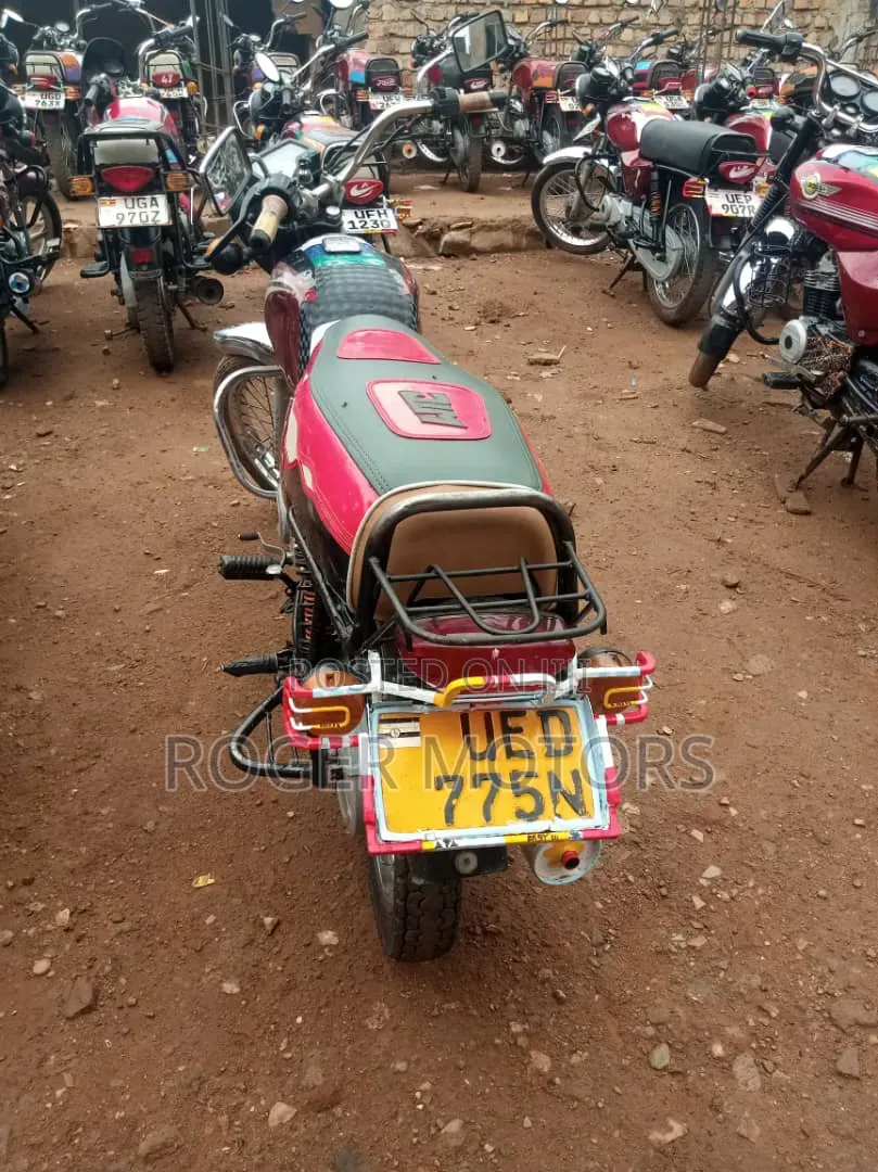 Bajaj Boxer 100 2018 Red