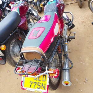 Bajaj Boxer 100 2018 Red