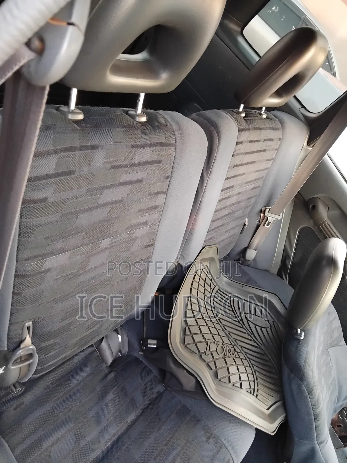 Toyota RAV4 Automatic 2000 Black