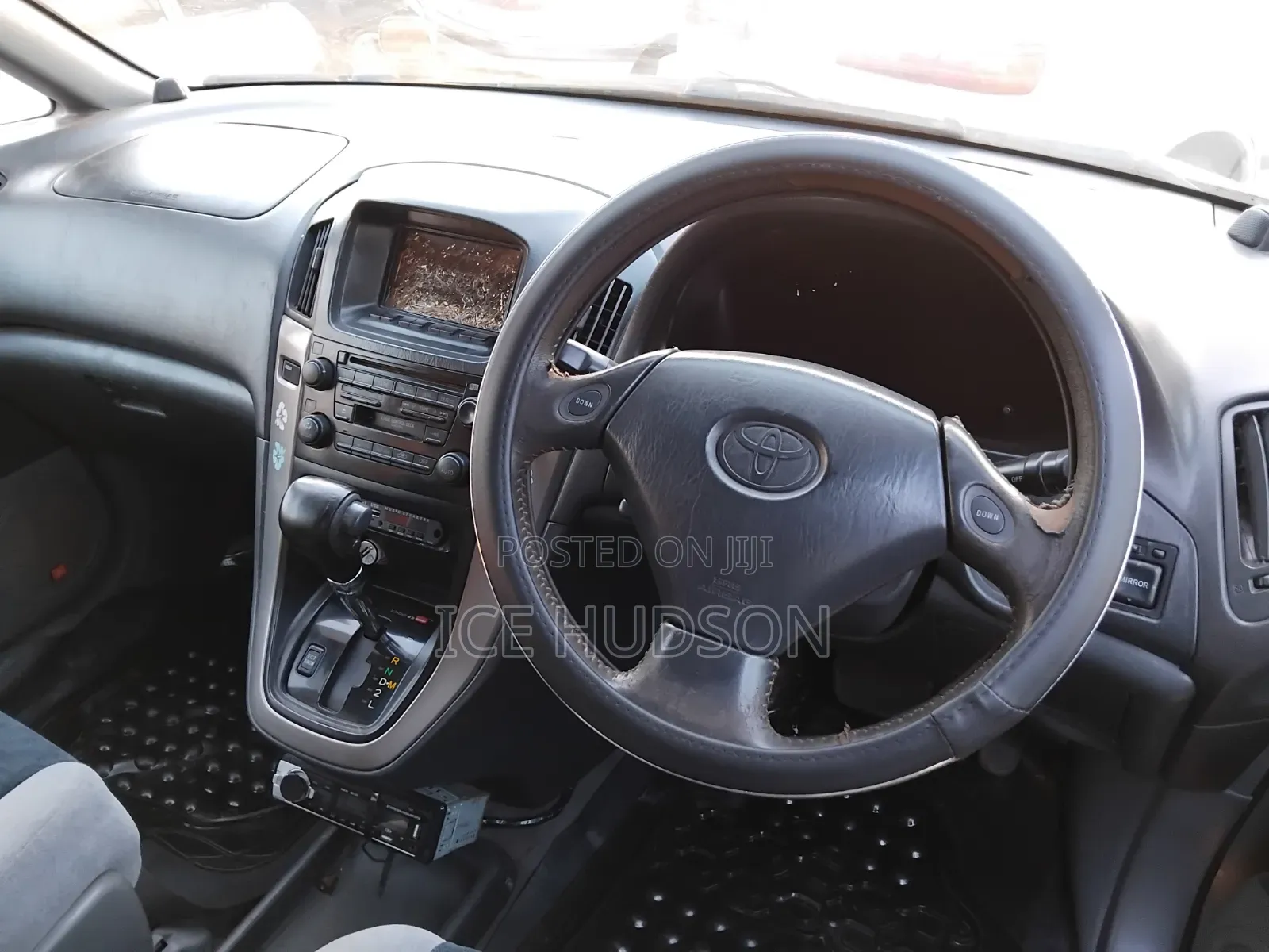 Toyota Harrier 2000 Silver