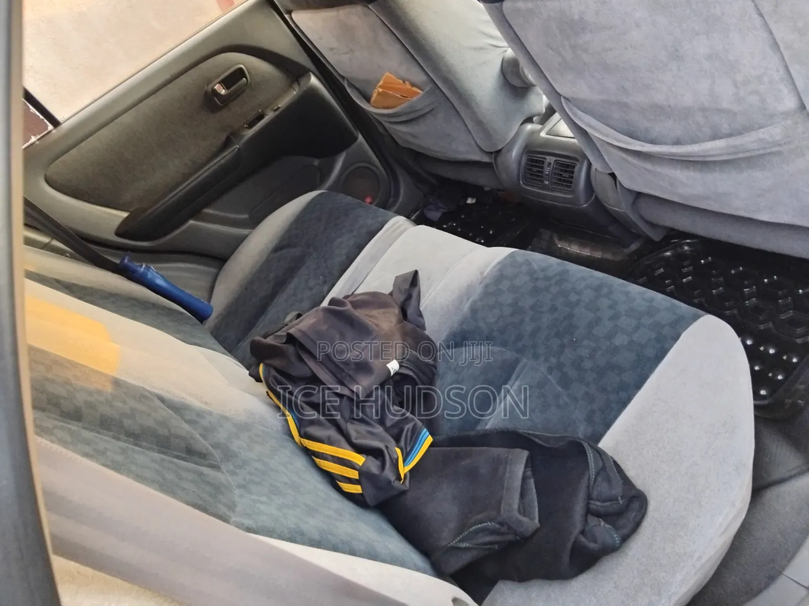 Toyota Harrier 2000 Silver