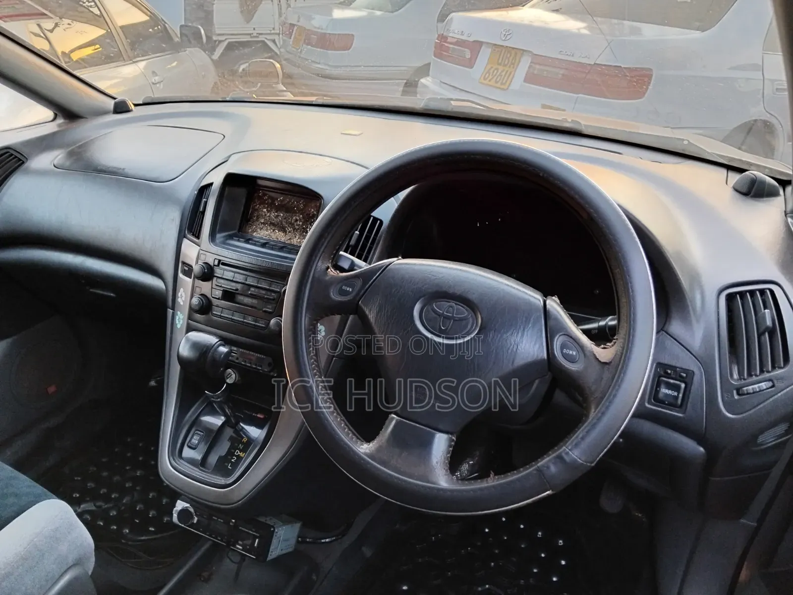 Toyota Harrier 2000 Silver