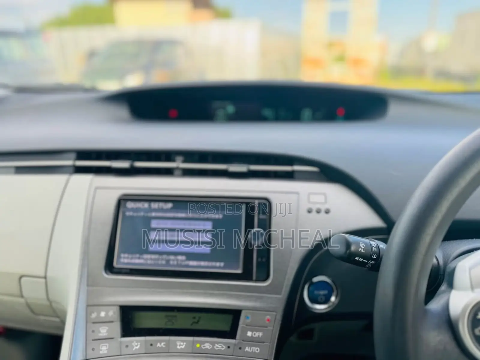 Toyota Prius Plug-In Hybrid Advanced 2012 White