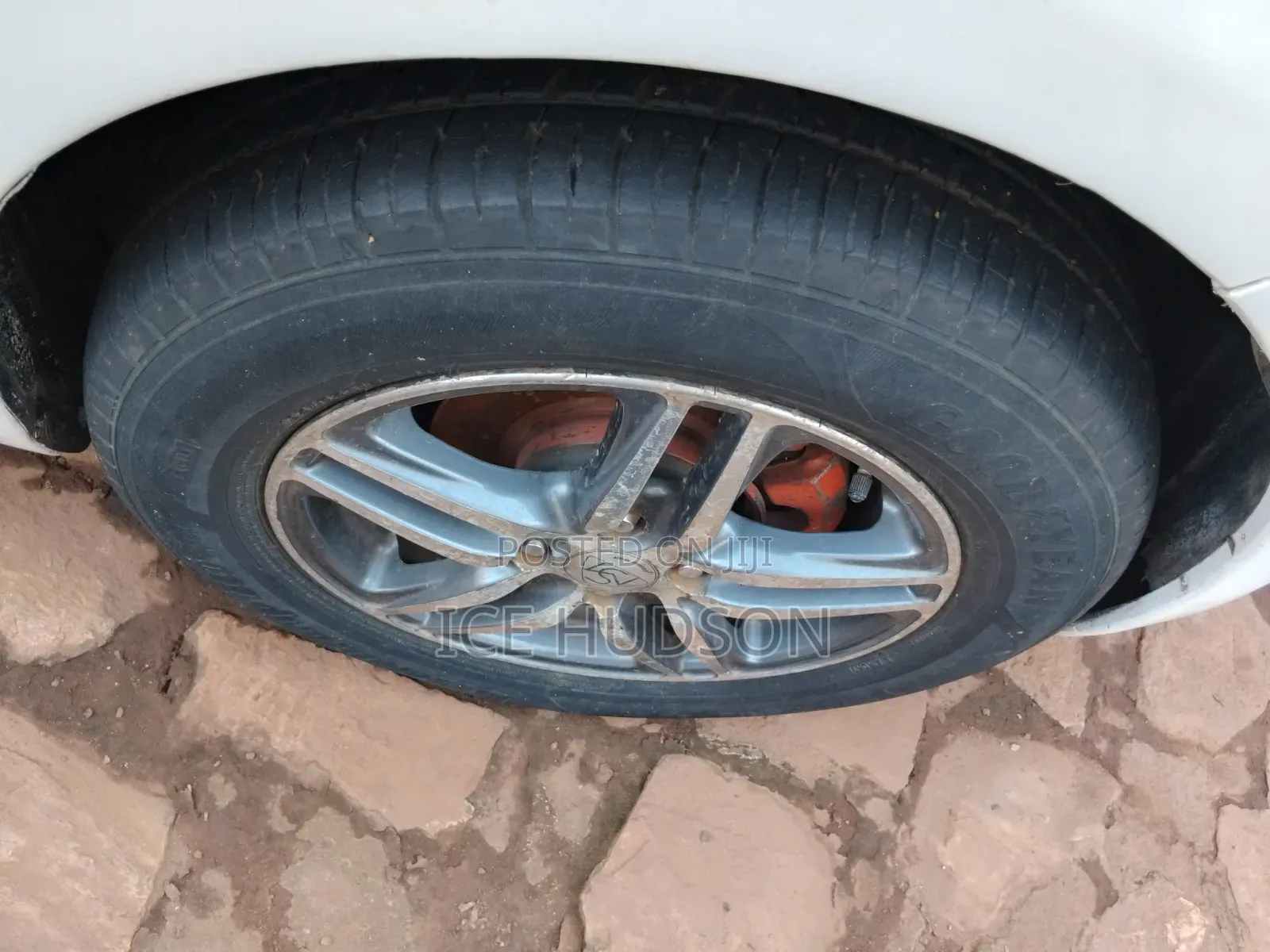 Toyota Vitz 2008 White