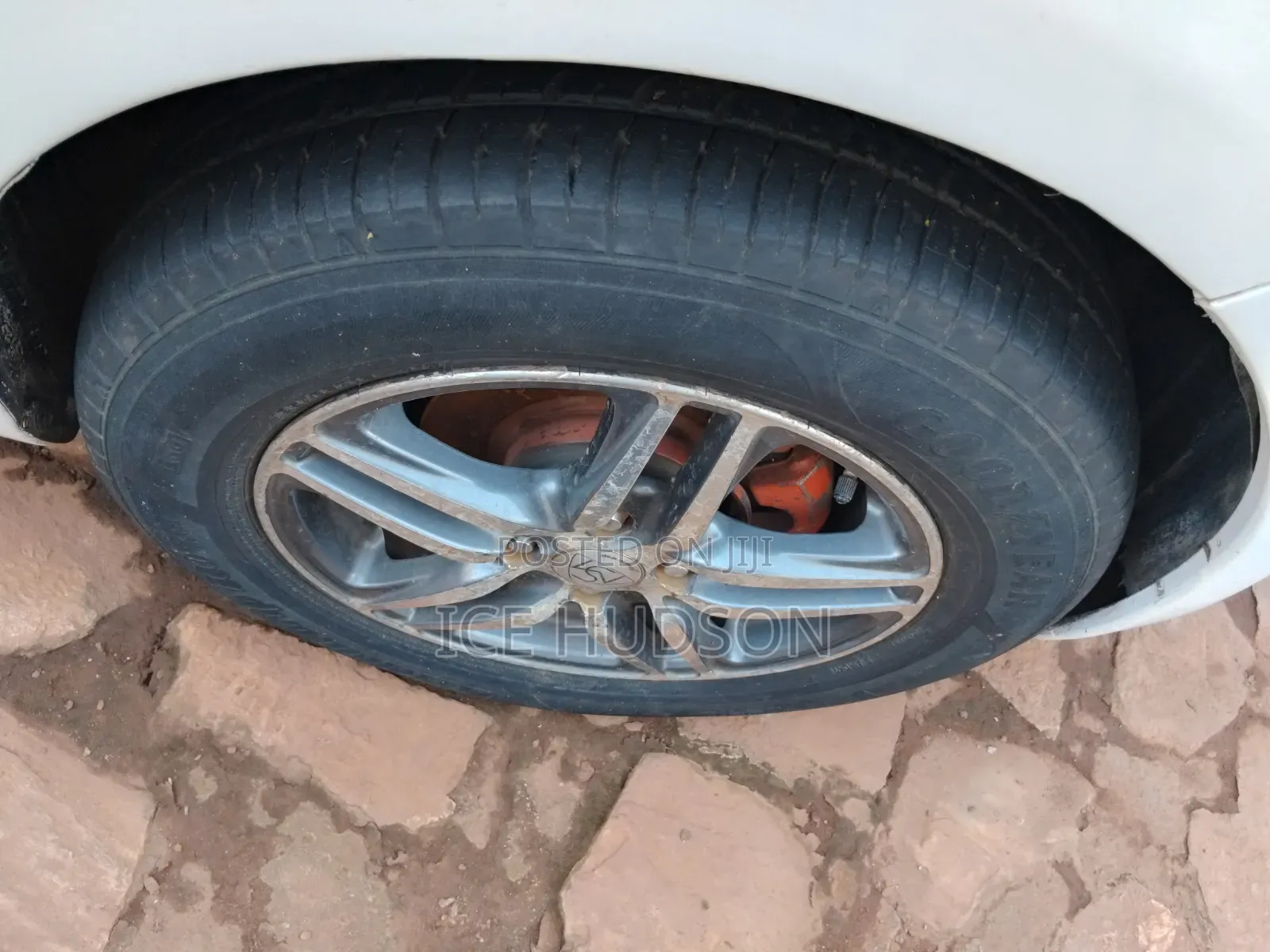 Toyota Vitz 2008 White