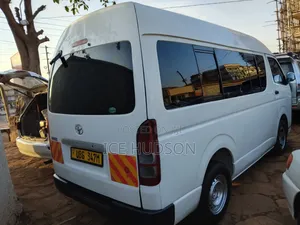 Toyota HiAce 2008 White