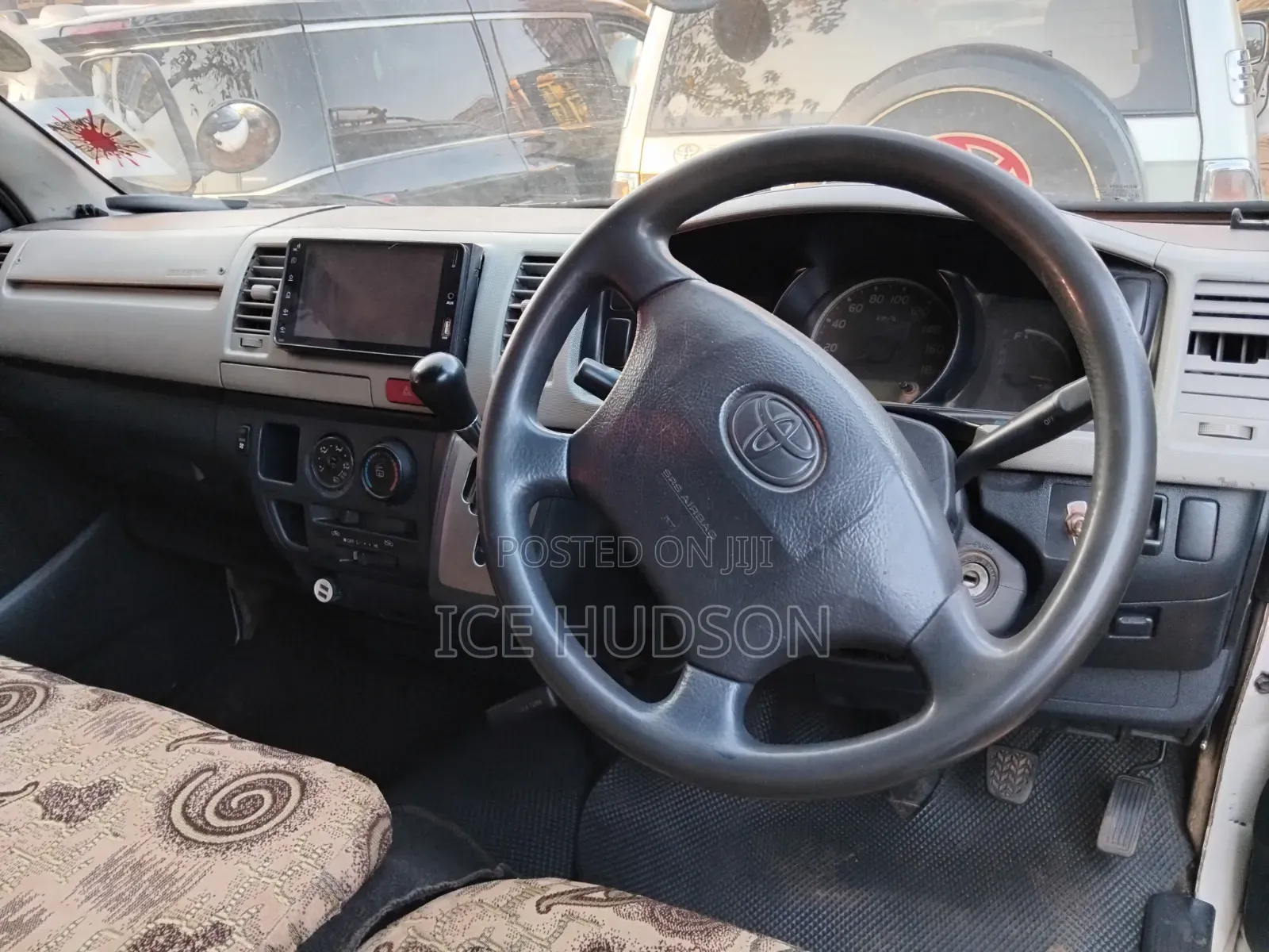 Toyota HiAce 2008 White