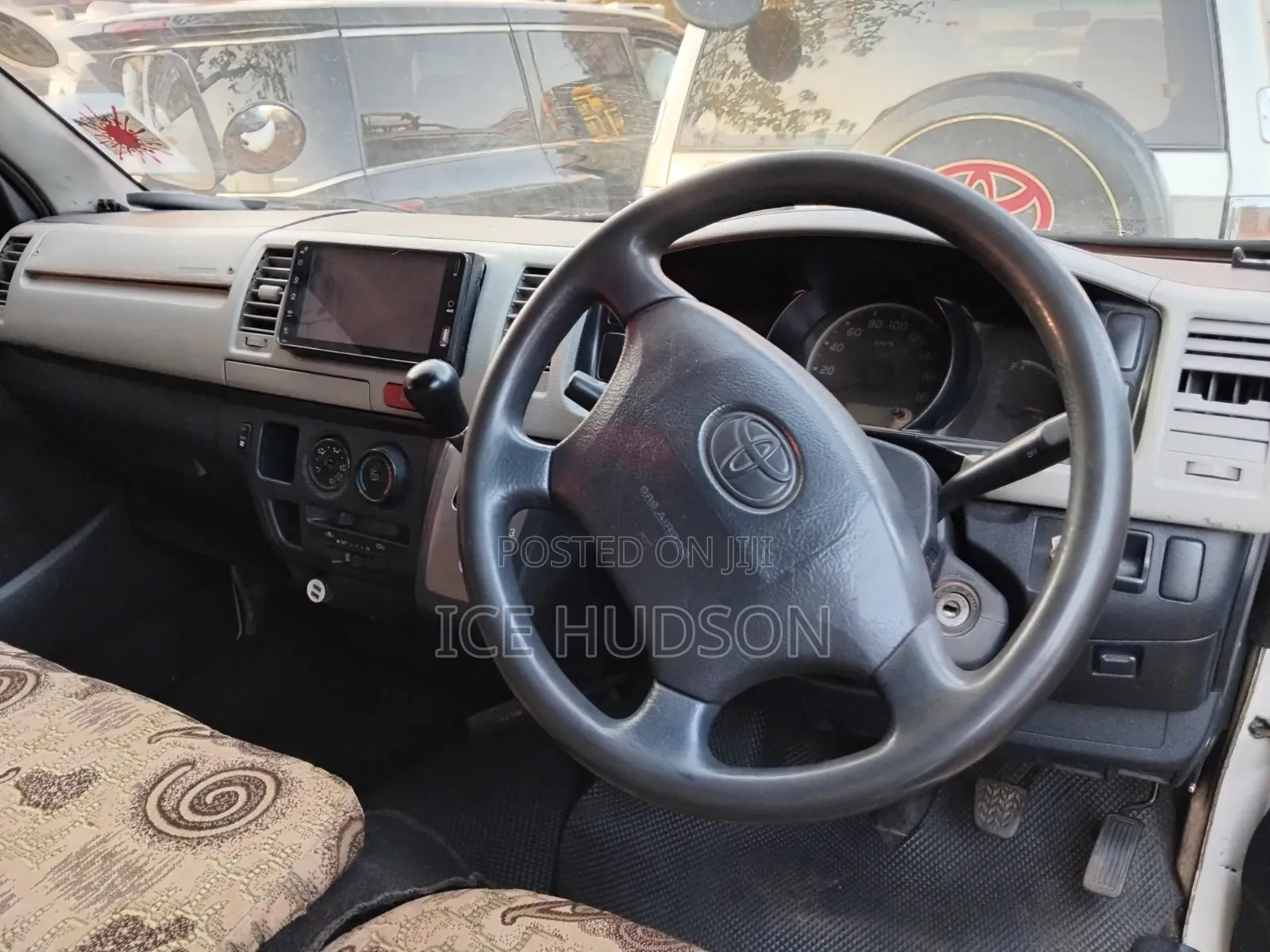 Toyota HiAce 2008 White