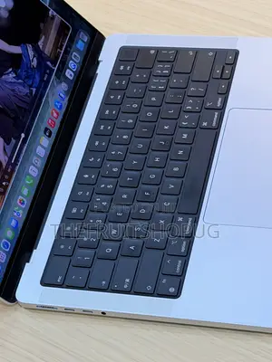 Laptop Apple MacBook Pro 2023 M3 Pro 18GB Apple M3 Pro SSD 512GB