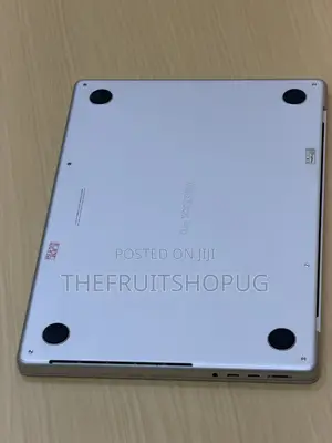 Laptop Apple MacBook Pro 2023 M3 Pro 18GB Apple M3 Pro SSD 512GB