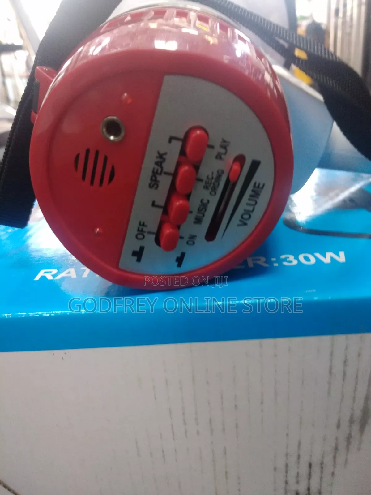 Holding Potable Megaphone 30w