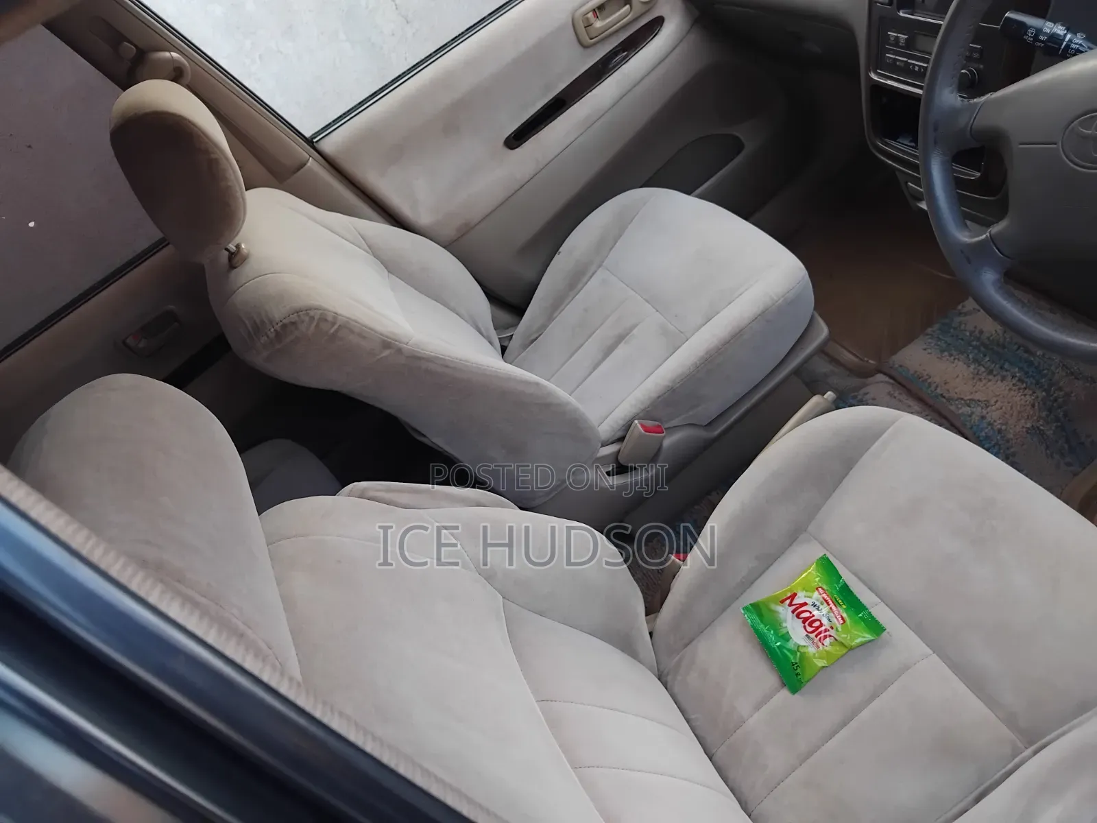 Toyota Ipsum 2000 White
