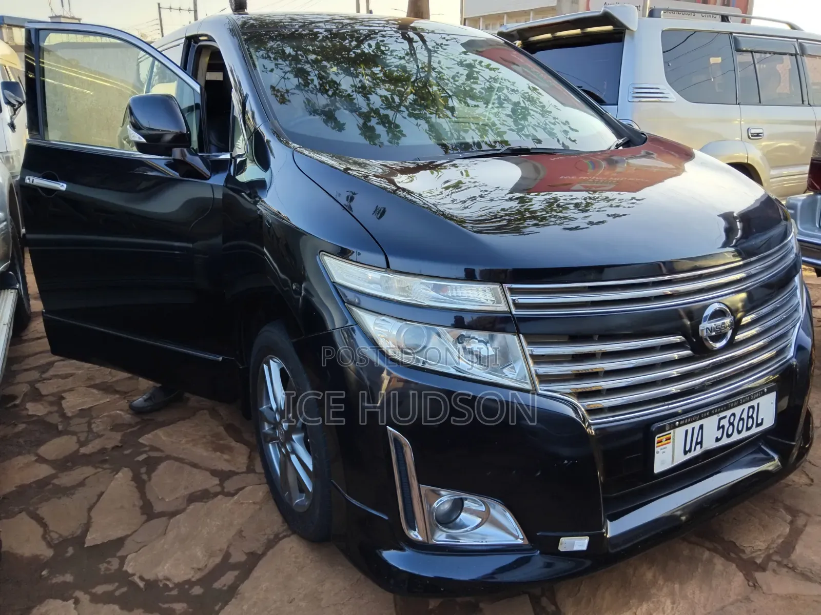 Nissan Elgrand 2012 Black