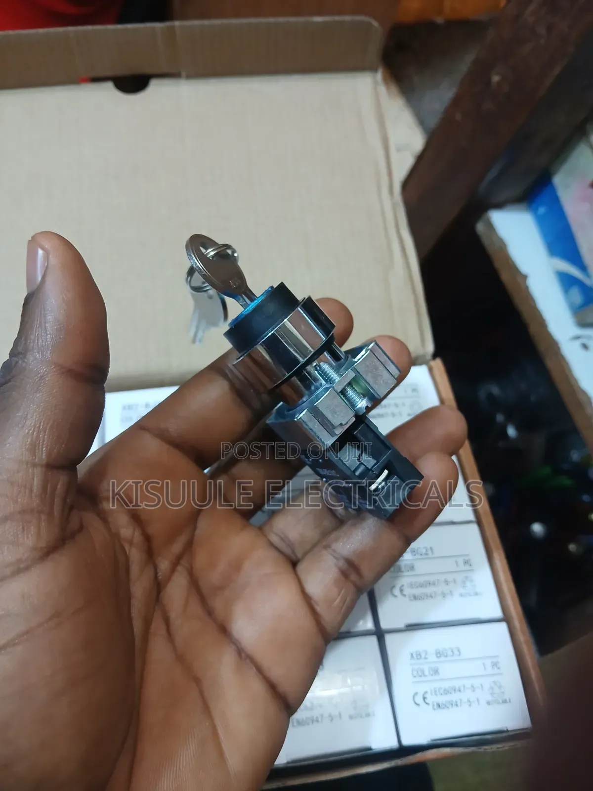 Selector Switch With Lock Keys