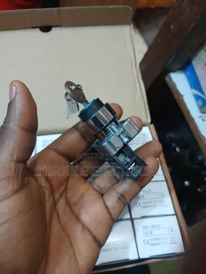 Selector Switch With Lock Keys