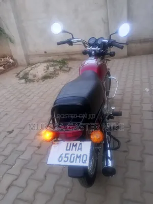 Bajaj Boxer 100 2026 Red