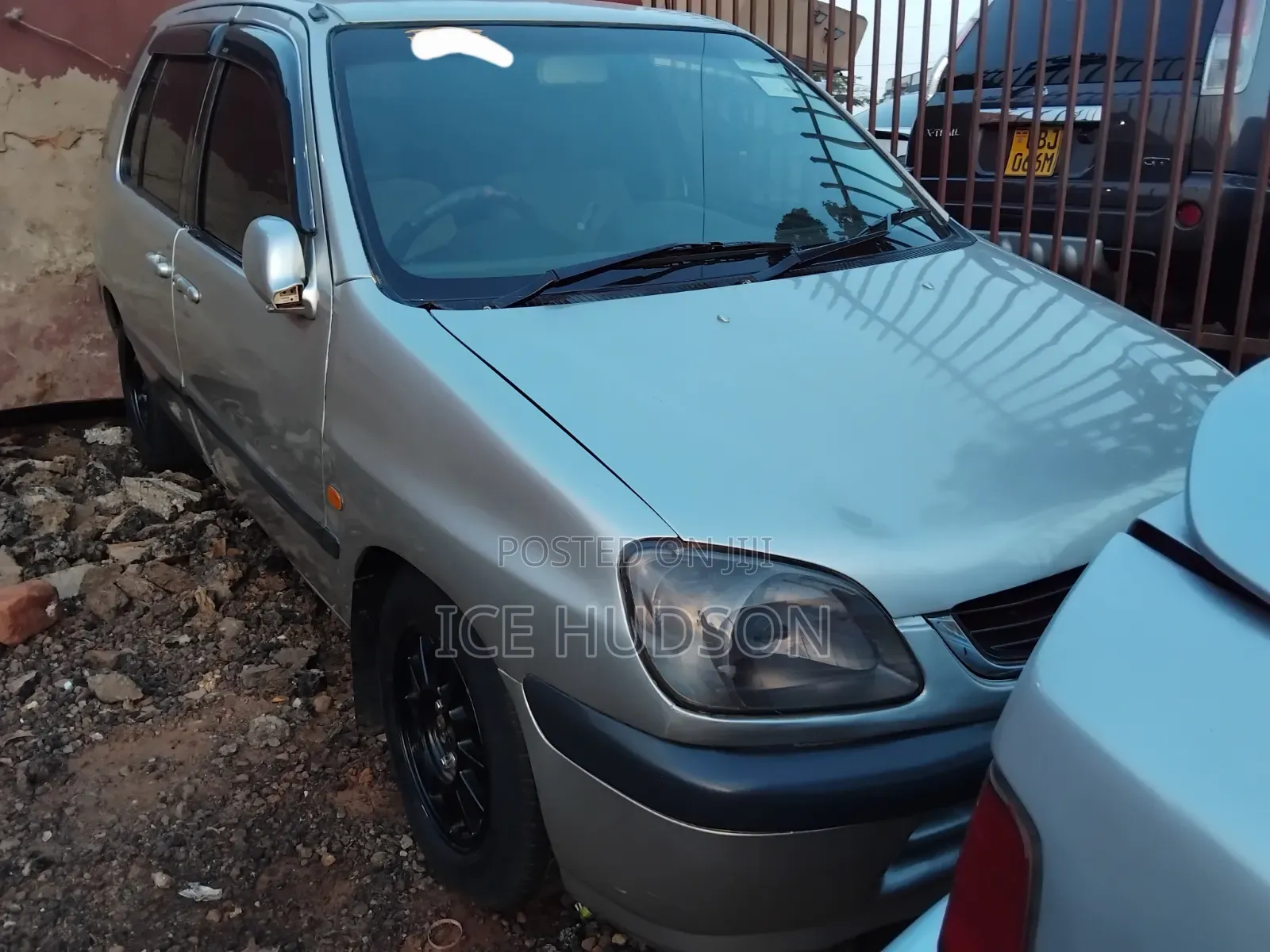 Toyota Raum 2002