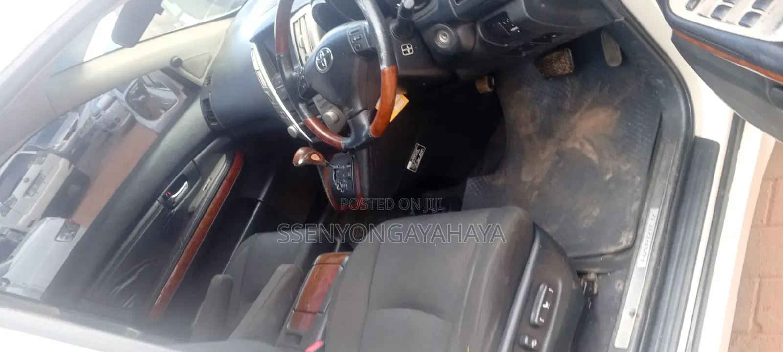 Toyota Harrier 2009 White