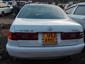 Toyota Premio 2001 Off white