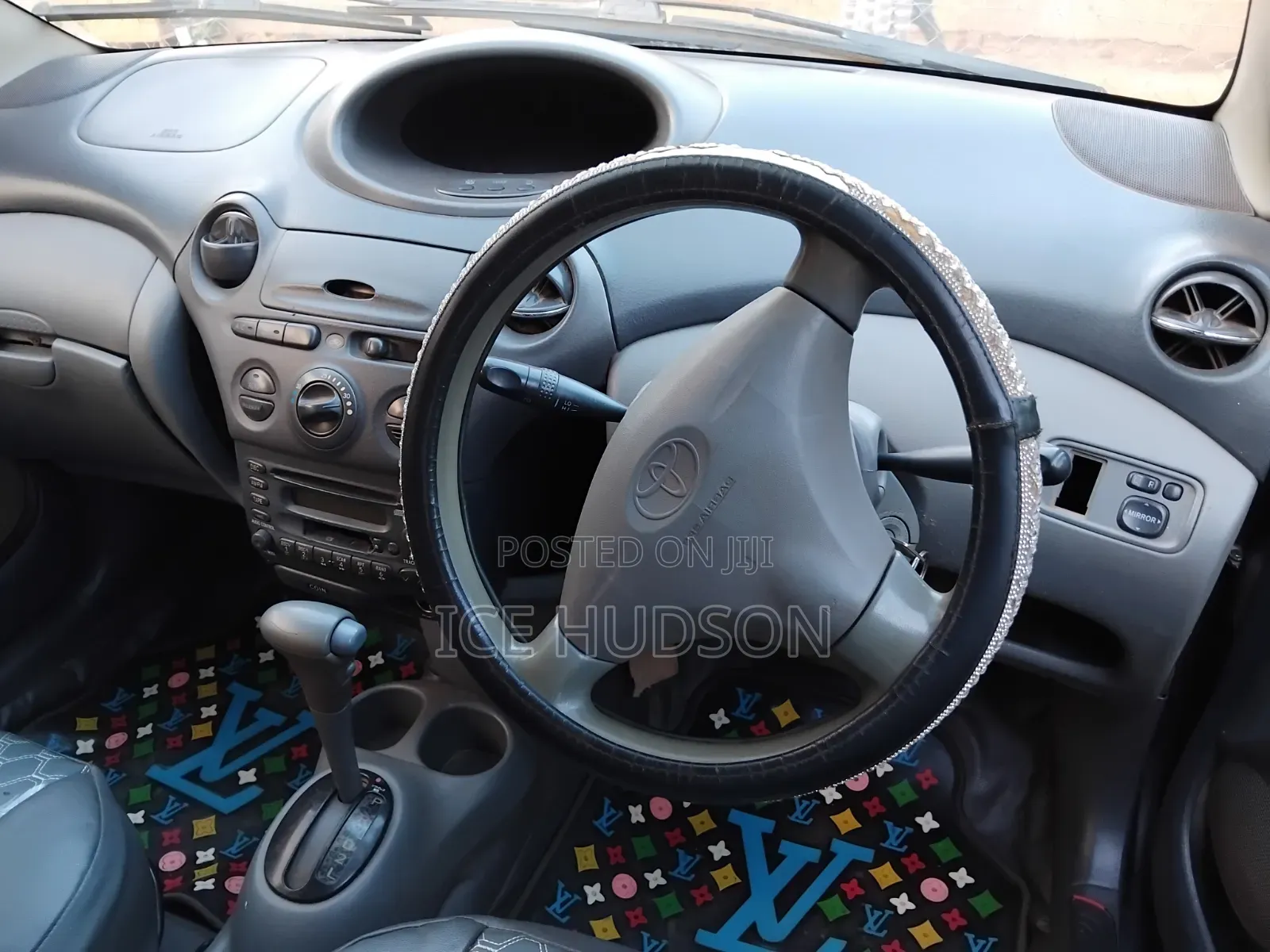 Toyota Vitz 2004