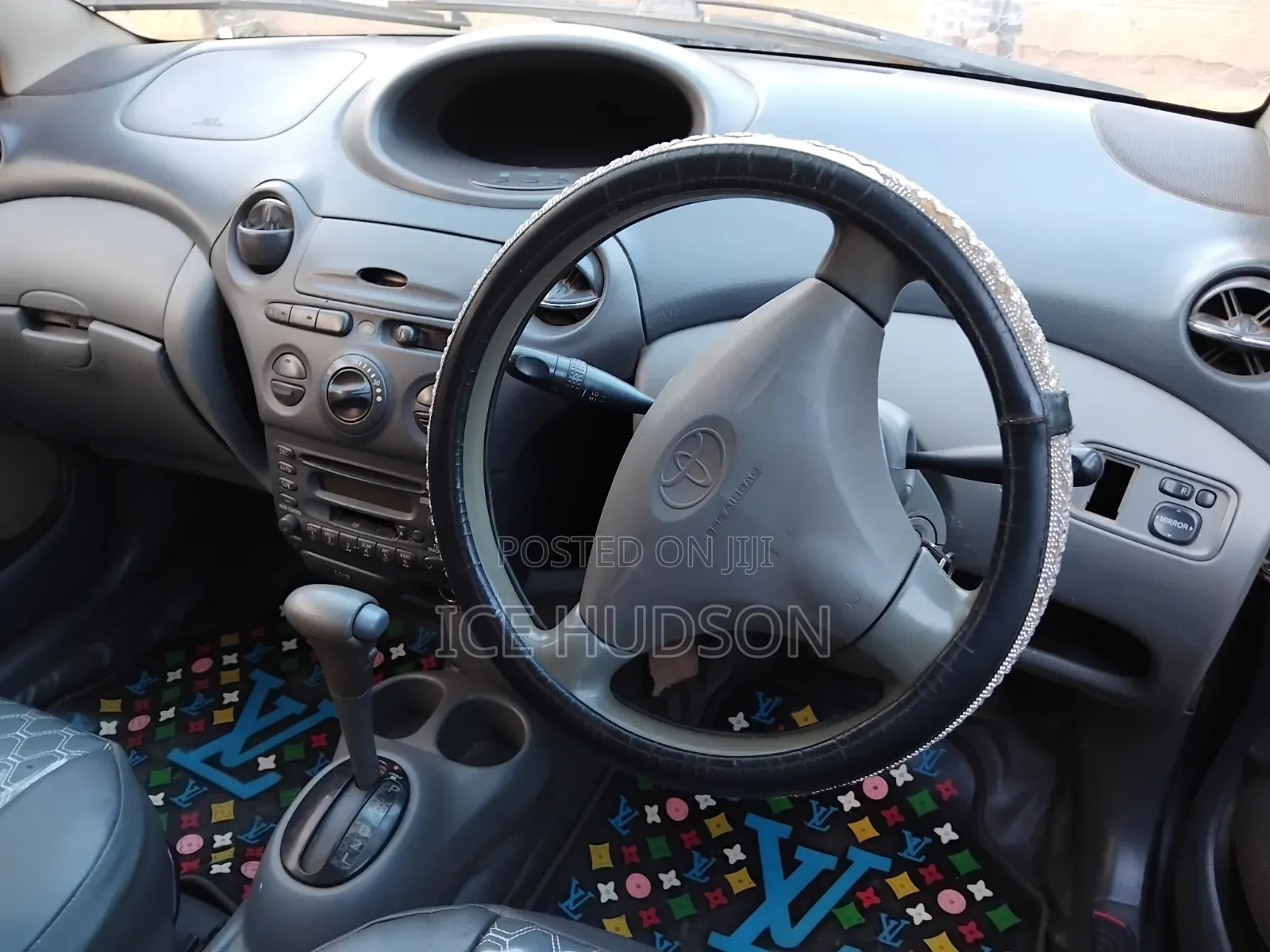 Toyota Vitz 2004