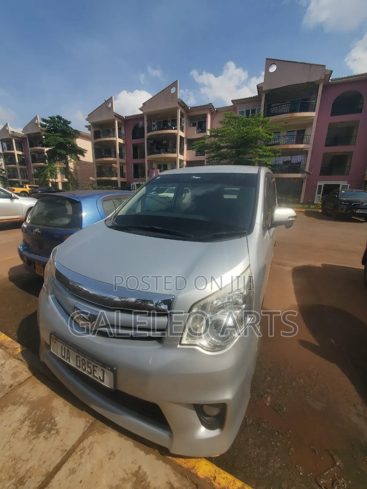 Toyota Noah 2012 Silver