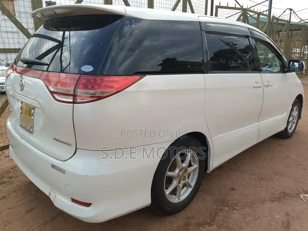 Toyota Estima 2008 White