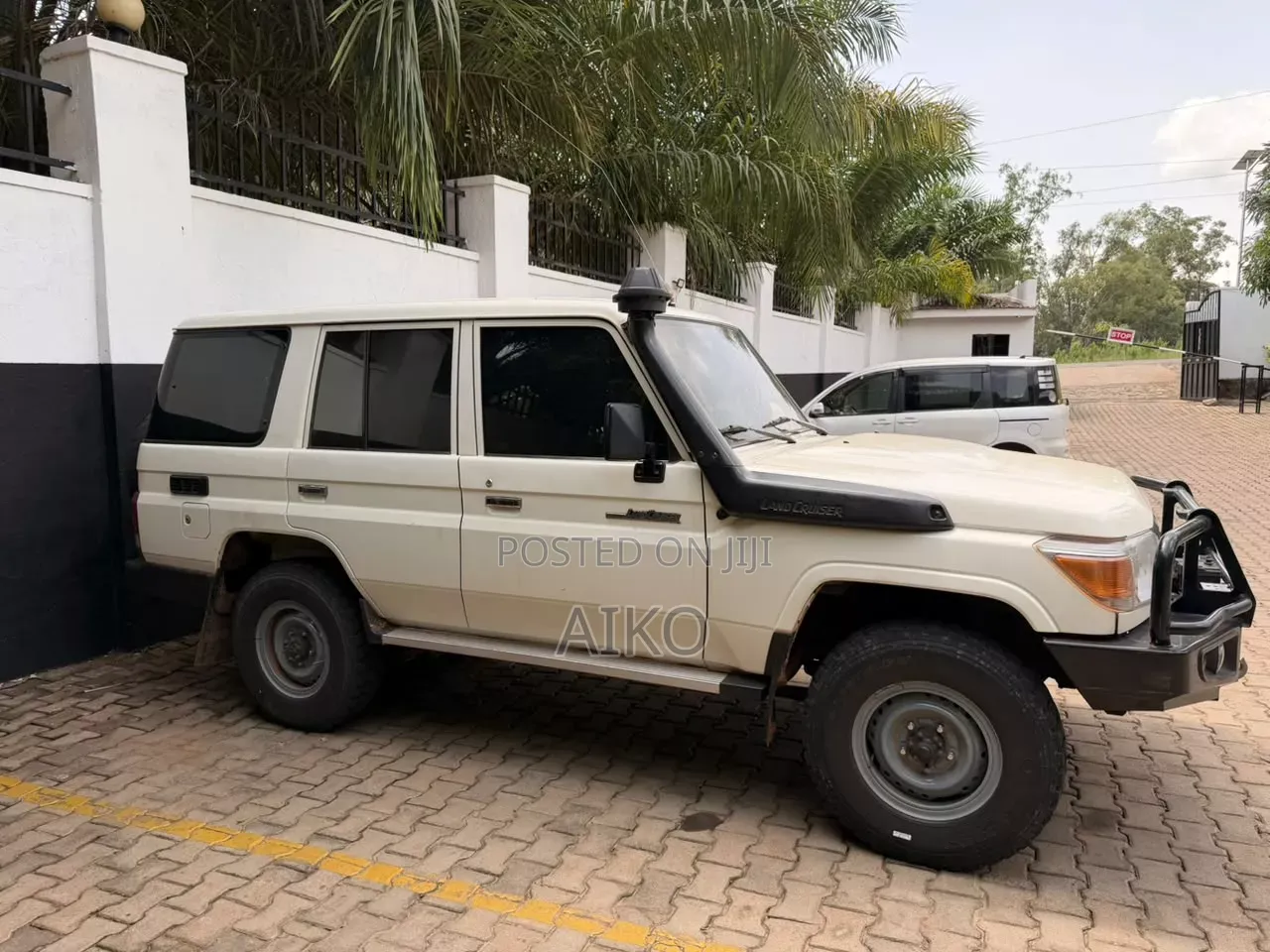 Toyota Land Cruiser 76 Series 2014 White