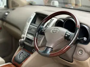 Toyota Harrier 2.4 2007 White