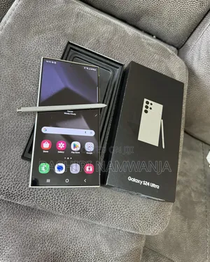 New Samsung Galaxy S24 Ultra 256 GB