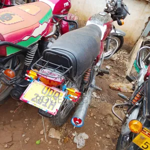 Bajaj Boxer 100 2018 Red