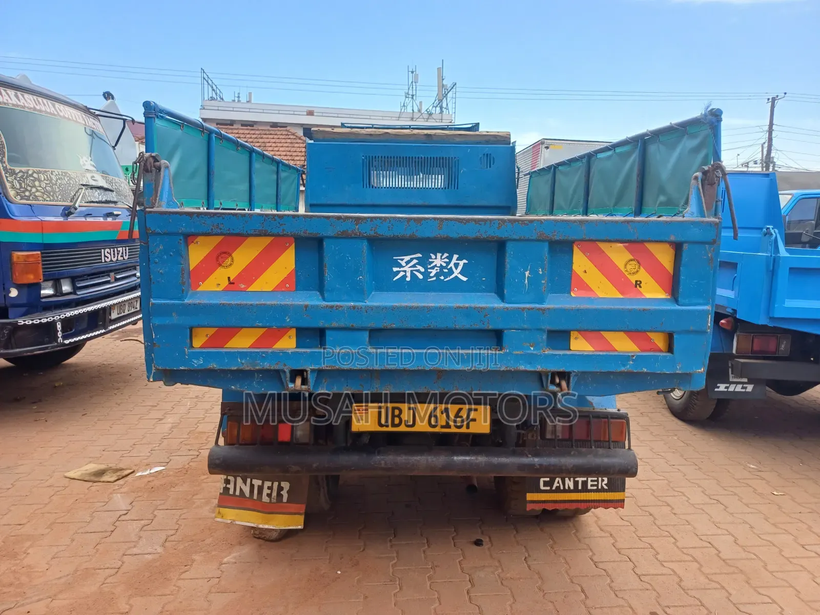 Canter Tipper