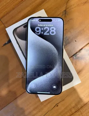 New Apple iPhone 15 Pro Max 256 GB White
