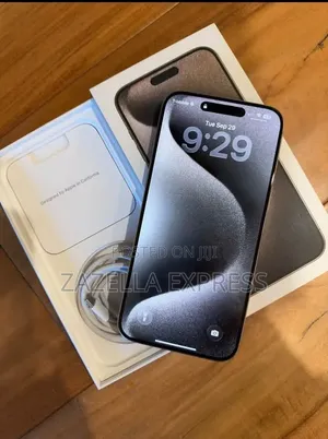 New Apple iPhone 15 Pro Max 256 GB White