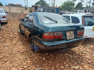 Toyota Corona 1997 Green