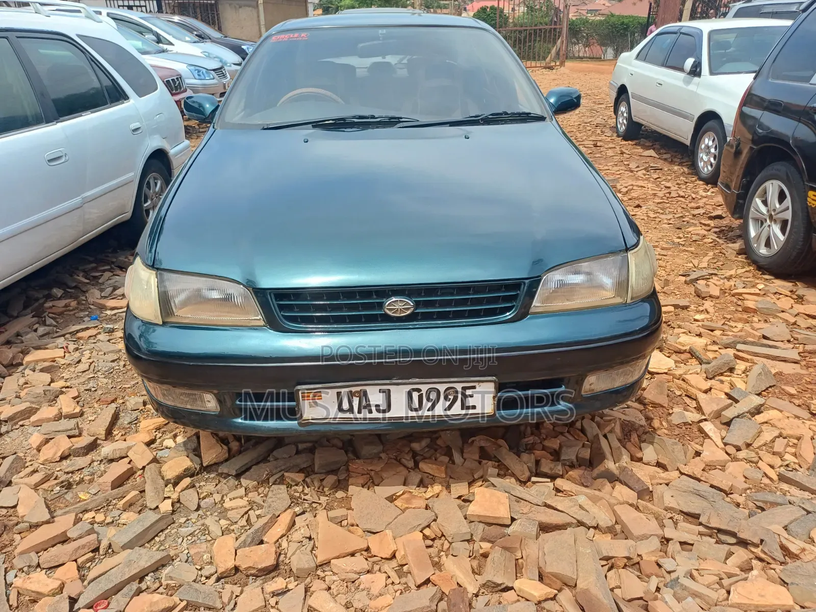 Toyota Corona 1997 Green
