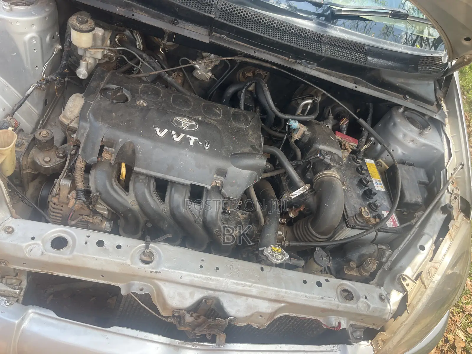 Toyota Vitz 2000 Silver