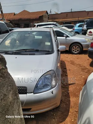 Toyota Vitz 1.3 AWD 3dr 2000 Silver