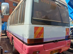 Mitsubishi Fuso Rosa 1997 White