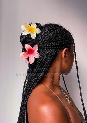 Vibrant, Plumeria-Shaped Hair Claw Clips a Lovely Glossy Gradient