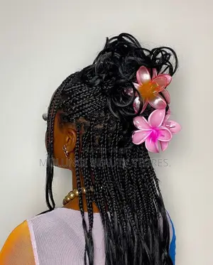 Vibrant, Plumeria-Shaped Hair Claw Clips a Lovely Glossy Gradient